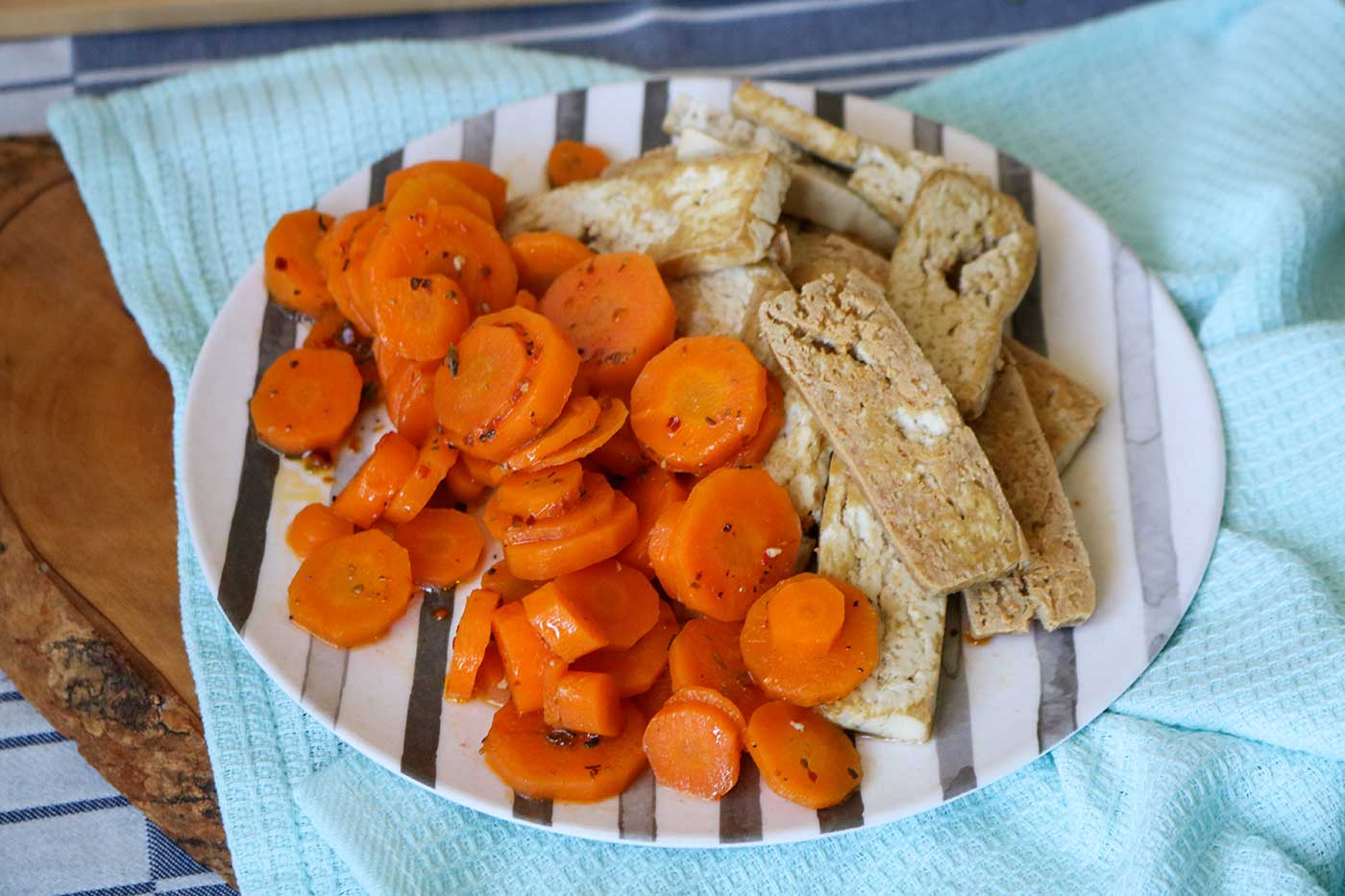 Fried Tofu with Sautéed Carrots