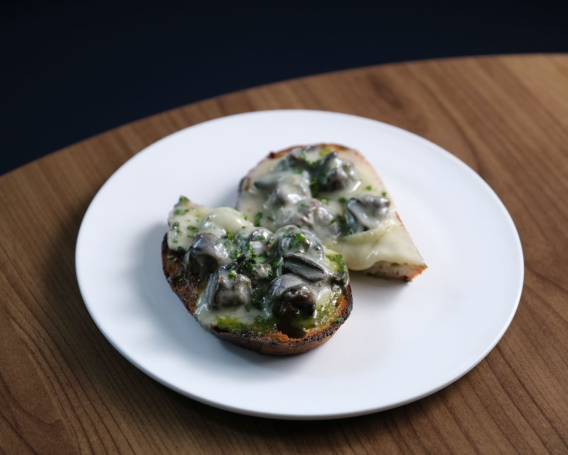 Brasserie Laurel - Escargot Tartine