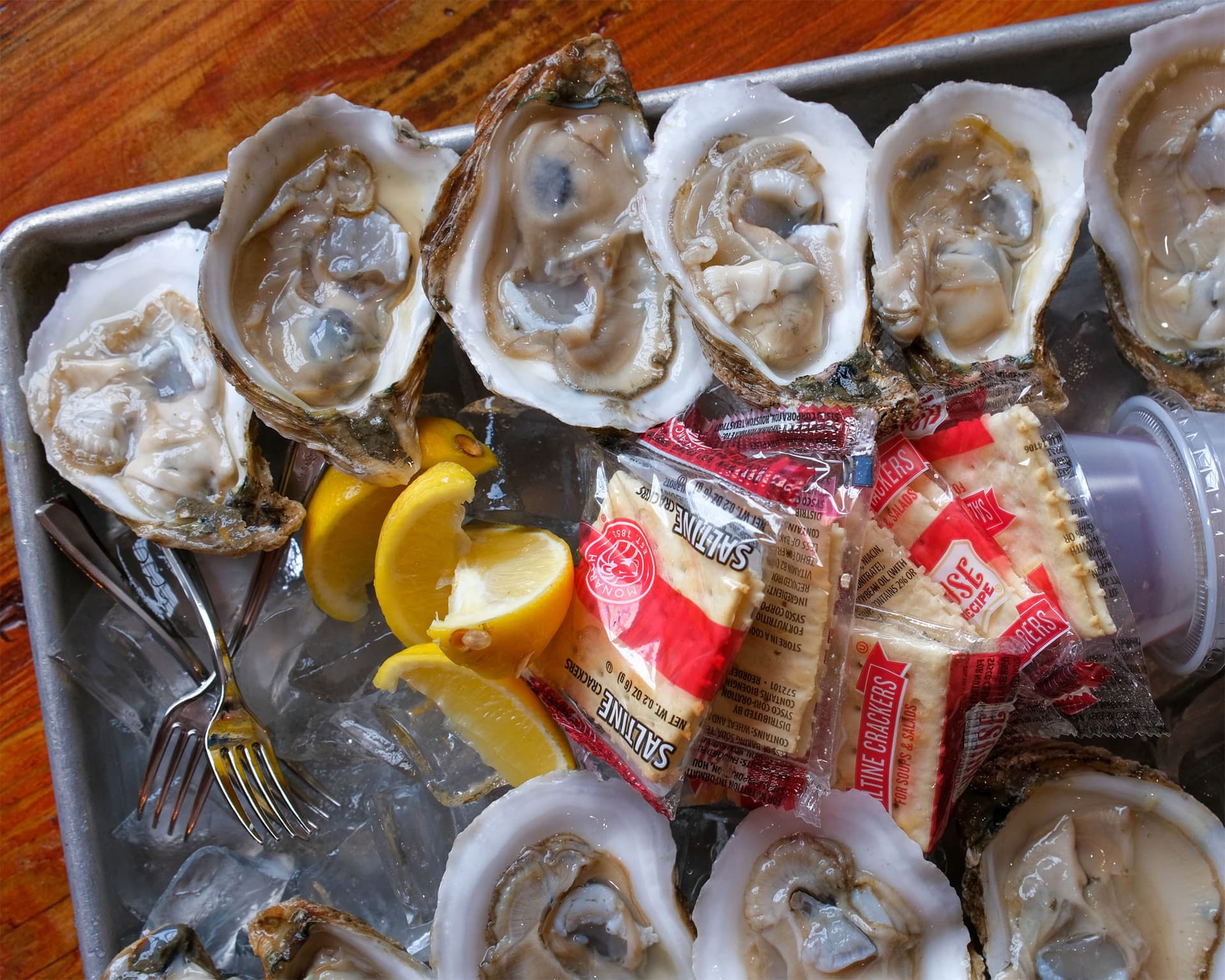 Where to Get Great Oysters in Miami